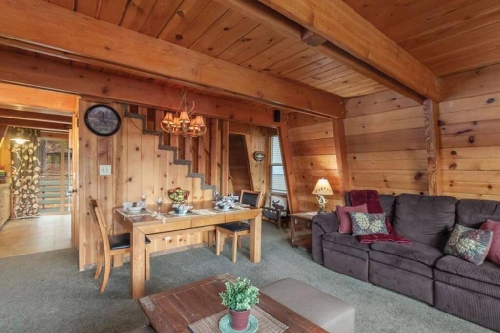 Memories In The Making At The Moonridge Cabin! Big Bear Lake Exterior photo
